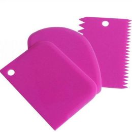 3PCS/Set Colorful Multifunctional Irregular Teeth Edge DIY Cream Scraper Cake Mold Tools (Color: Red)